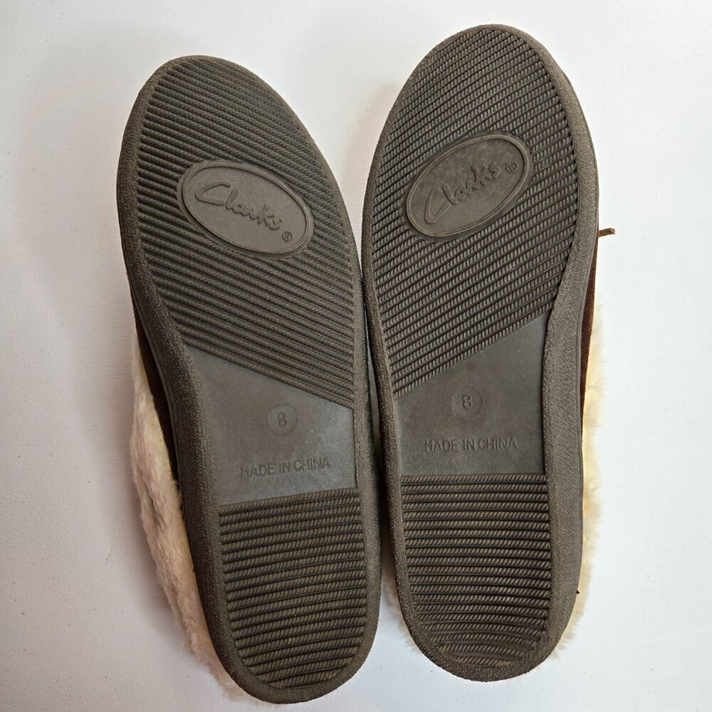 Clarks Women's Brown Suede Anabelle Faux Fur Lining Slippers Sz 8 - Picture 6 of 7